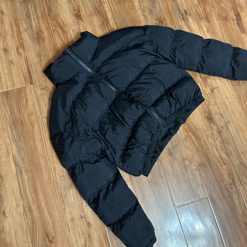 medium cropped puffer jacket